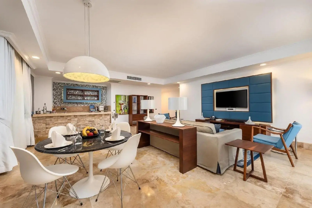 Azure Villas by Cornelia