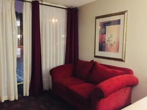 Cheshire Motor Inn