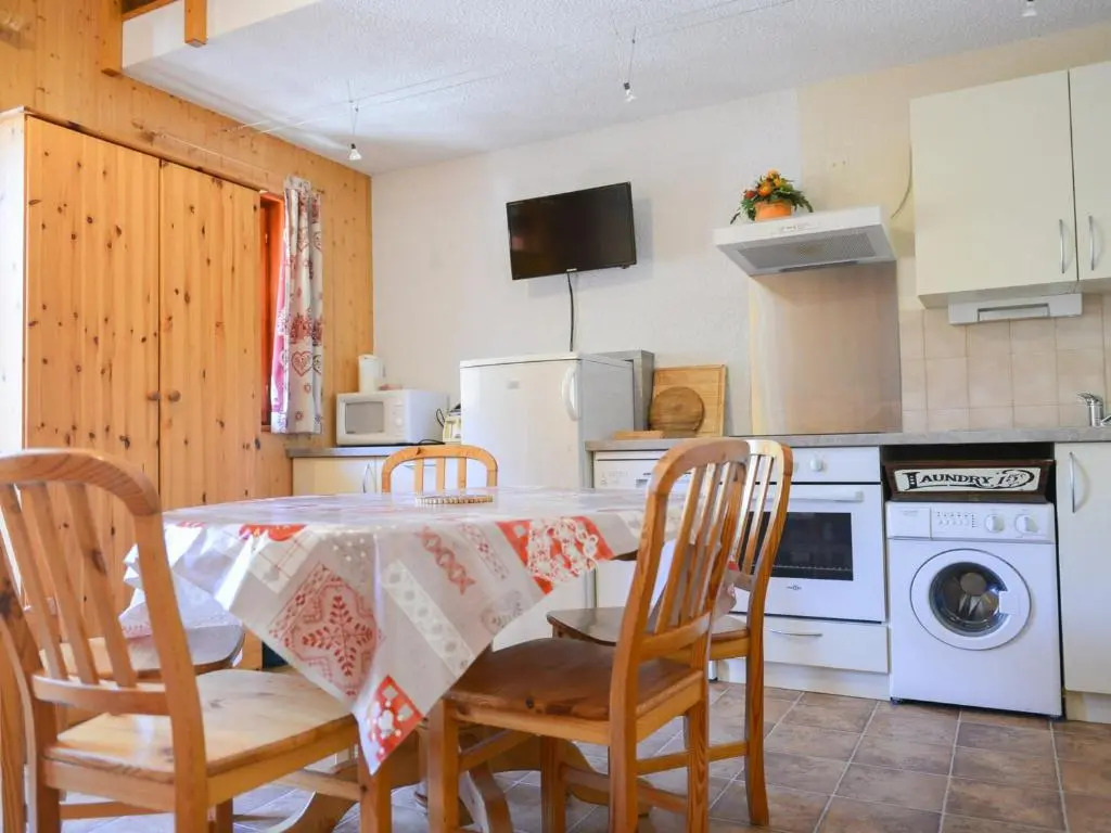 Appartement 2 pièces cabine + mezzanine 6 personnes à Valloire, balcon Ouest - FR-1-263-185