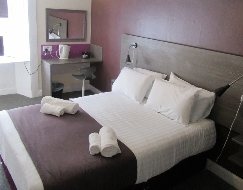 The Breadalbane Arms Room Only Hotel