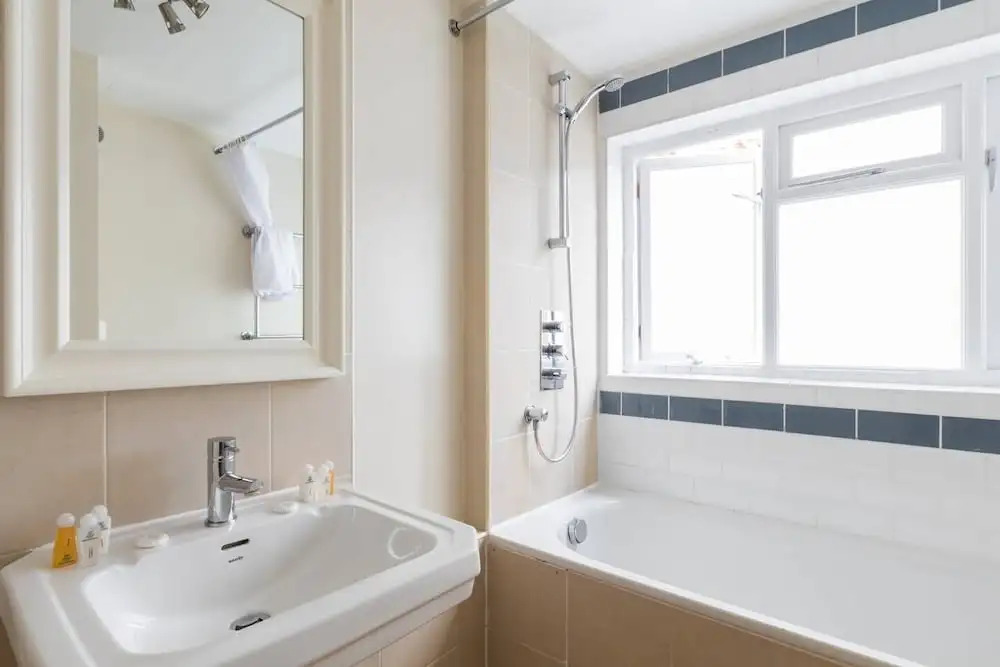 Lovely 1-bed Flat in Fulham Close to Tube!