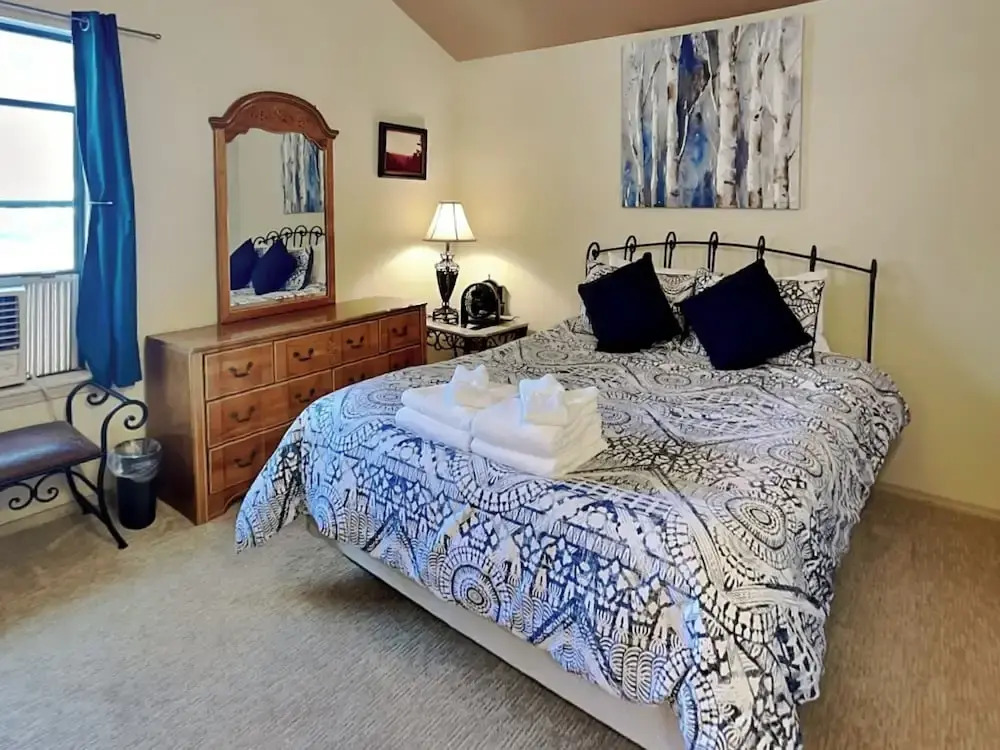 Lowkeys Lodge by Ruidoso Vacation Rentals