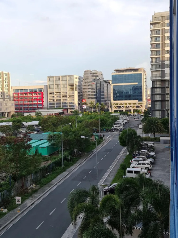 Sea Residences - Condo R Us
