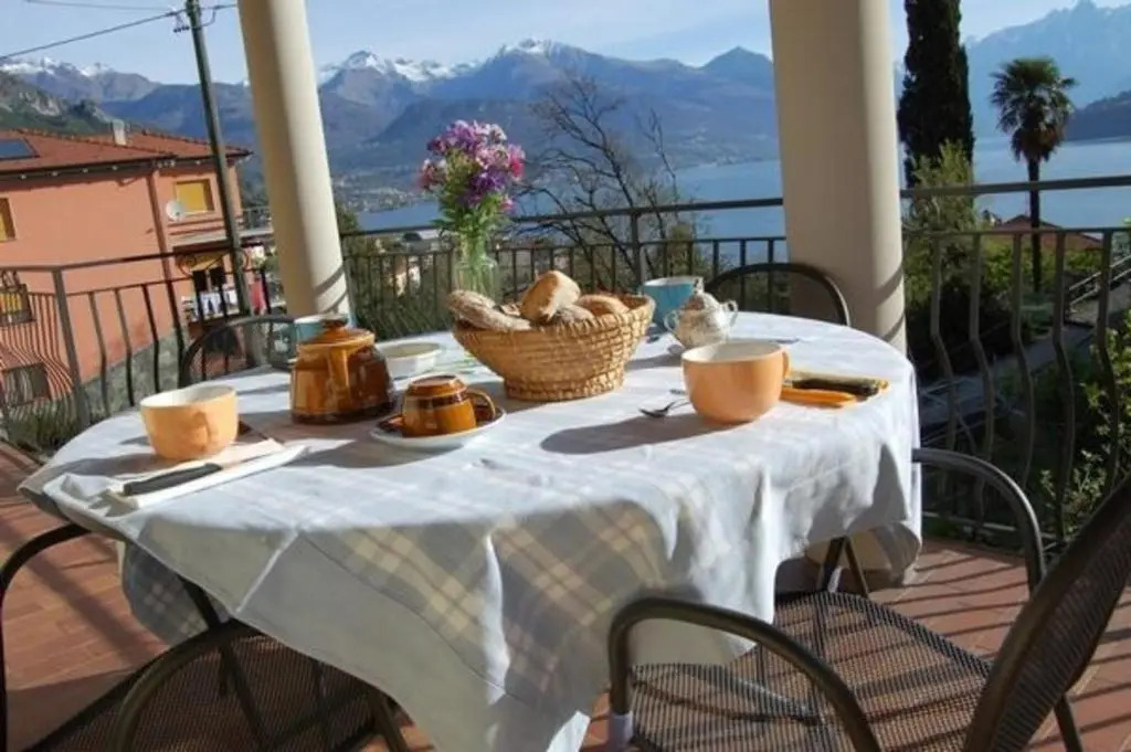 Wohnung ANNETTA mit Sicht auf See und Berge für 4-5 Personen