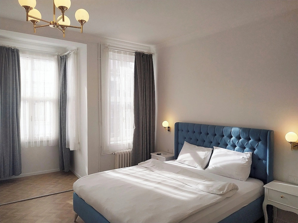 Revina Hotel