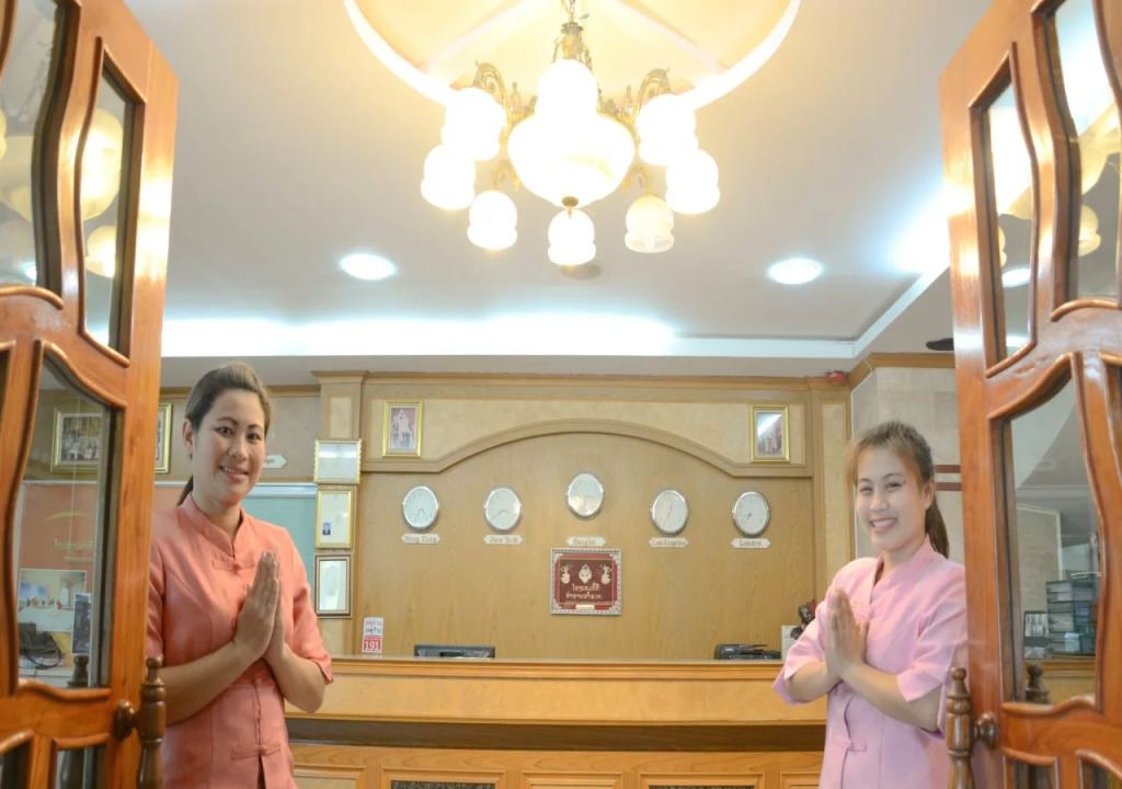 Submukda Phoomplace Hotel
