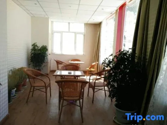 Xianshi Business Hotel
