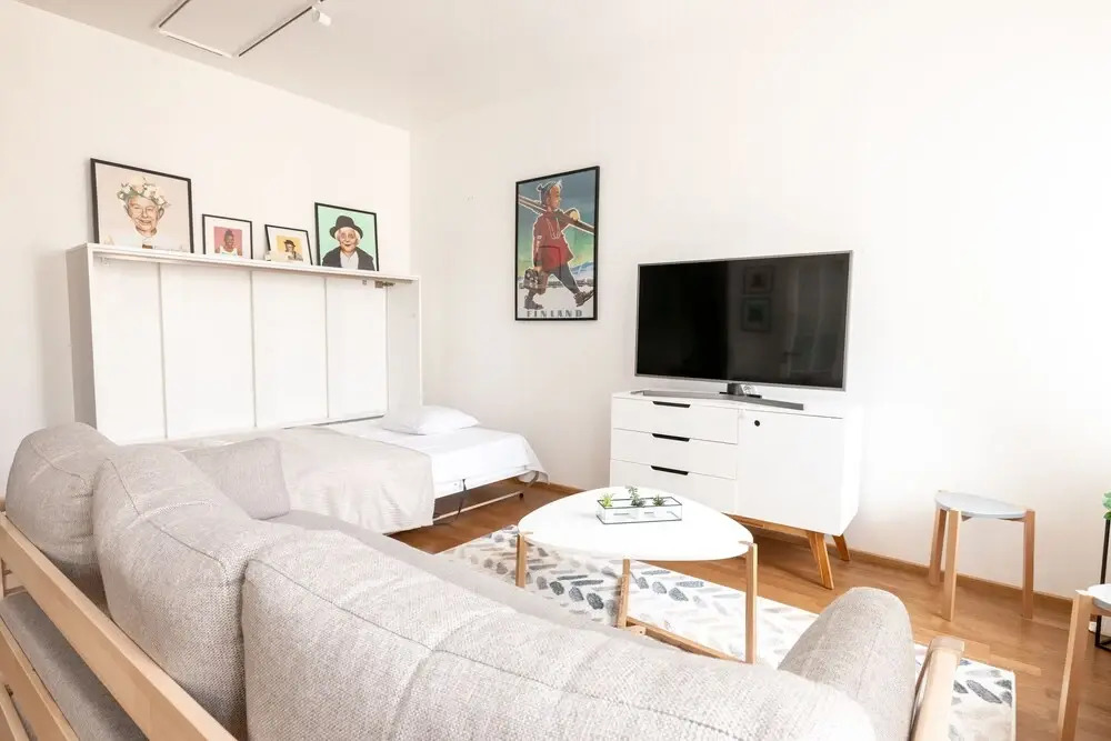 2ndhomes Cozy & Modern Top Floor Home