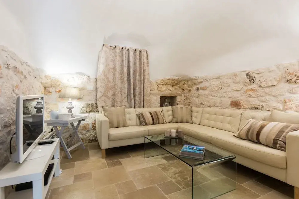 Trullo Giglio