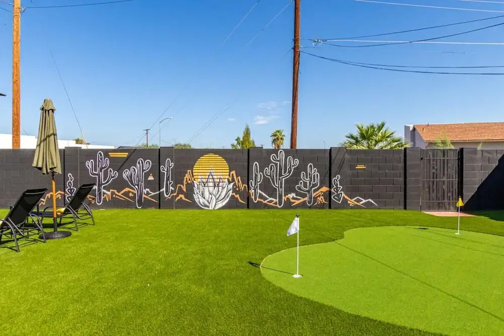 The Fillmore Heated Pool 2 Masters Putt Grn