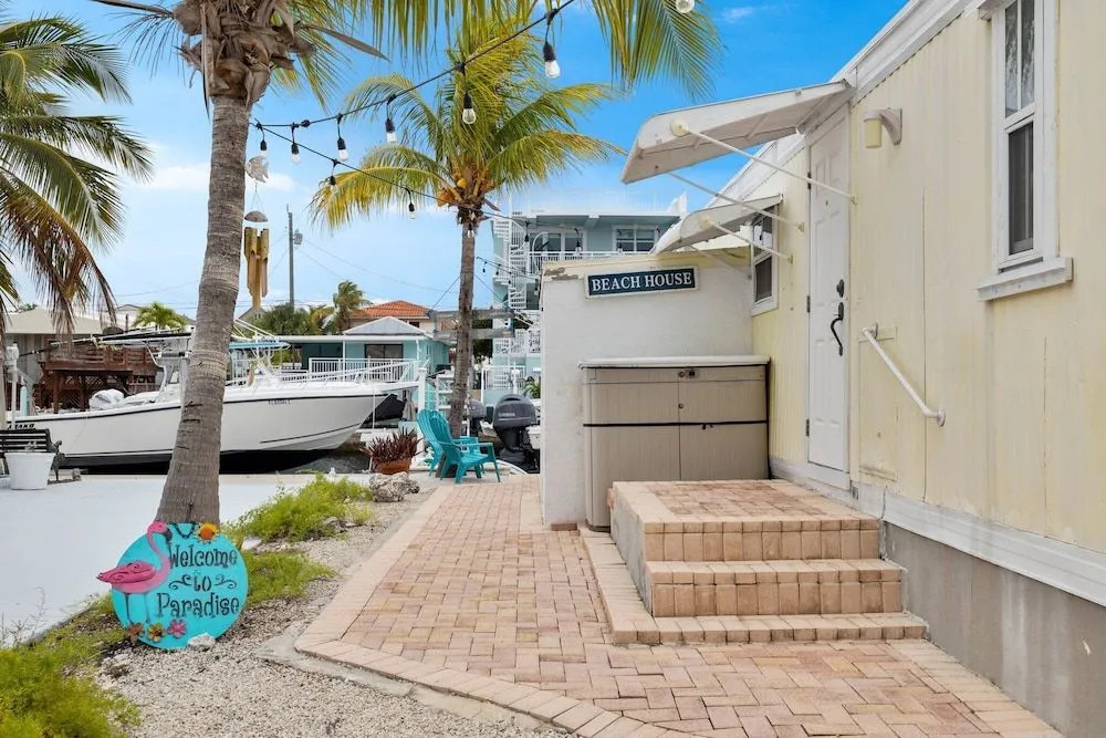 Oleander Hideaway Waterfront Home