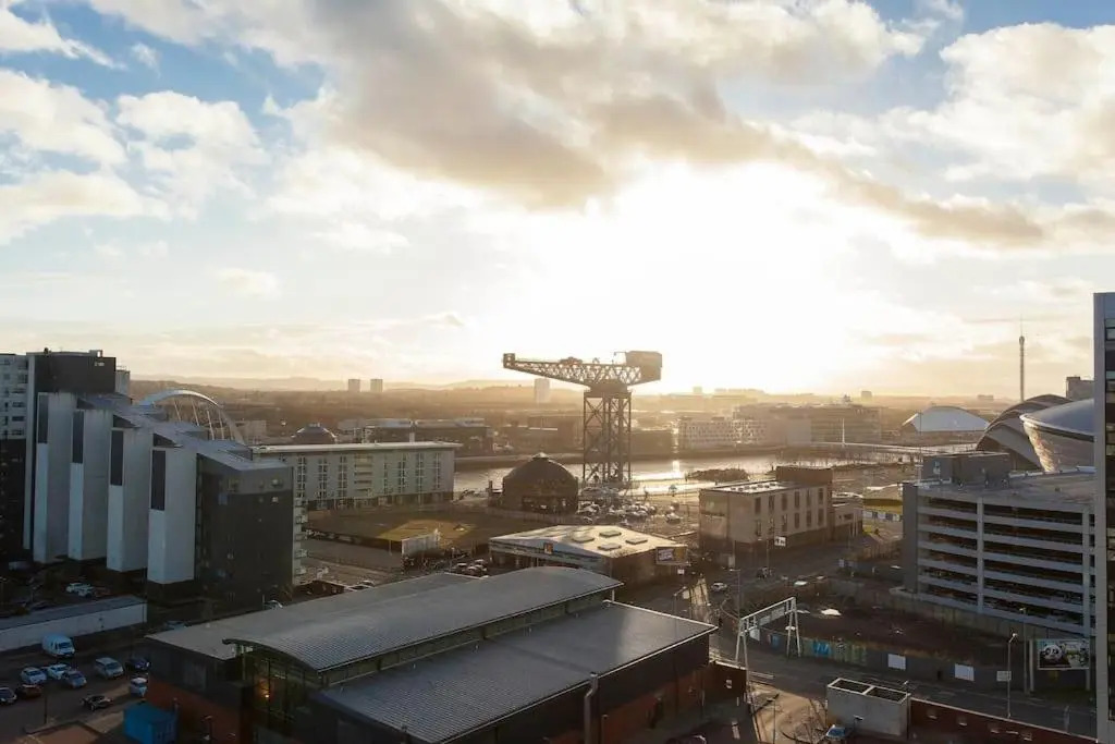 Executive 10th floor studio flat