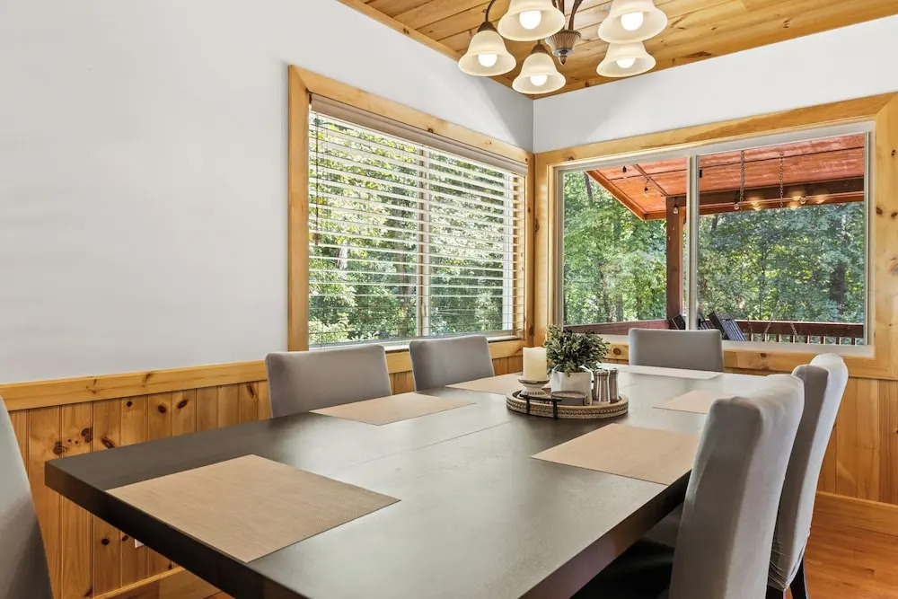 < 1 Mi to Lake Blue Ridge: Forest-view Gem w/ Deck