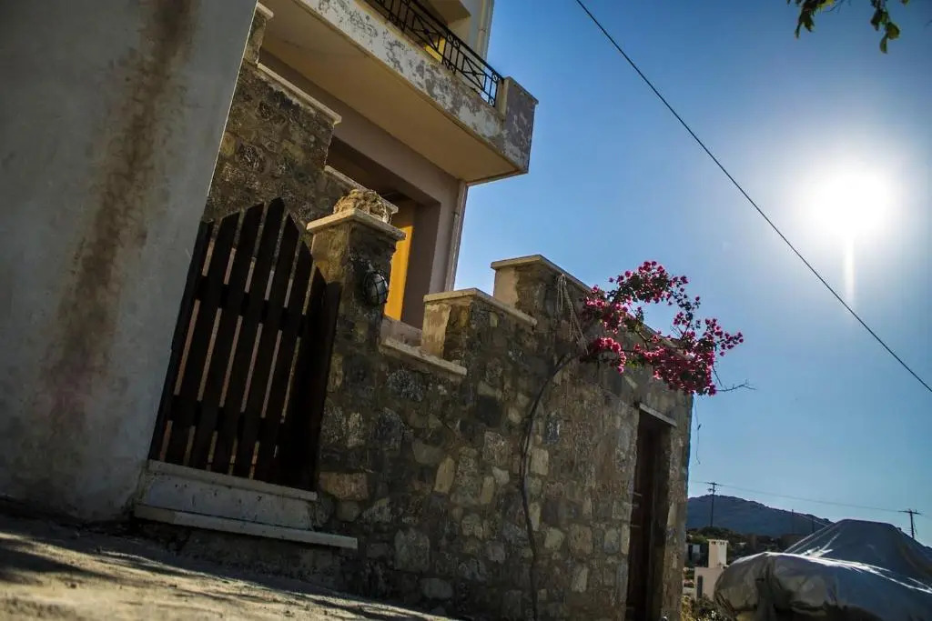 Mohlos house with Seaview