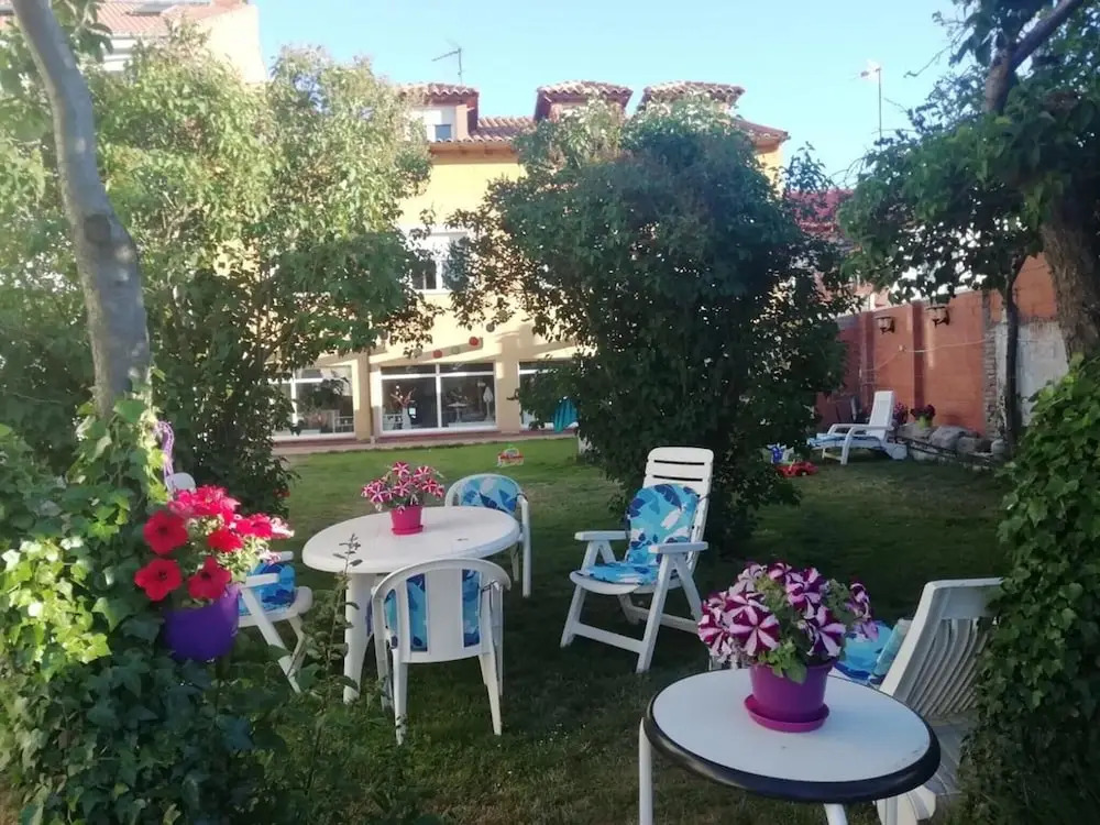 Apartment With 3 Bedrooms in San Andrés del Rabanedo, With Enclosed Garden and Wifi
