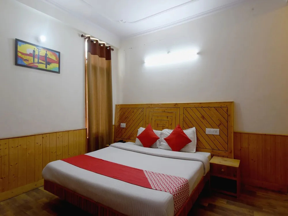 OYO 18555 Yogesh Cottage Manali