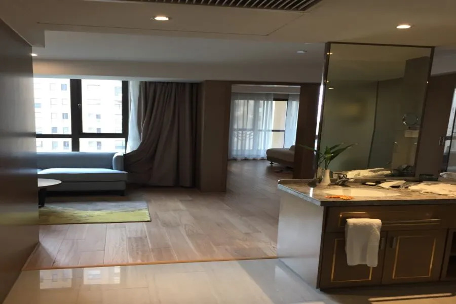 Heyuan Holiday Hotel