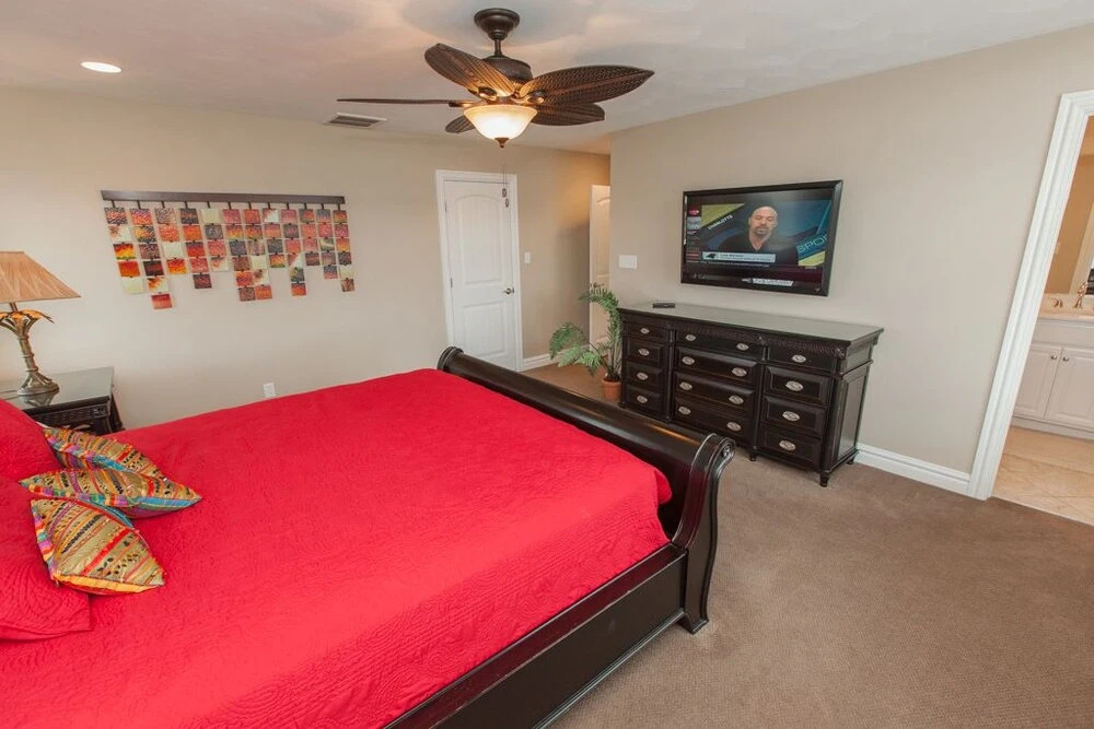 Royal Shell (formerly Lynnhaven Resort) - 10 Br Home