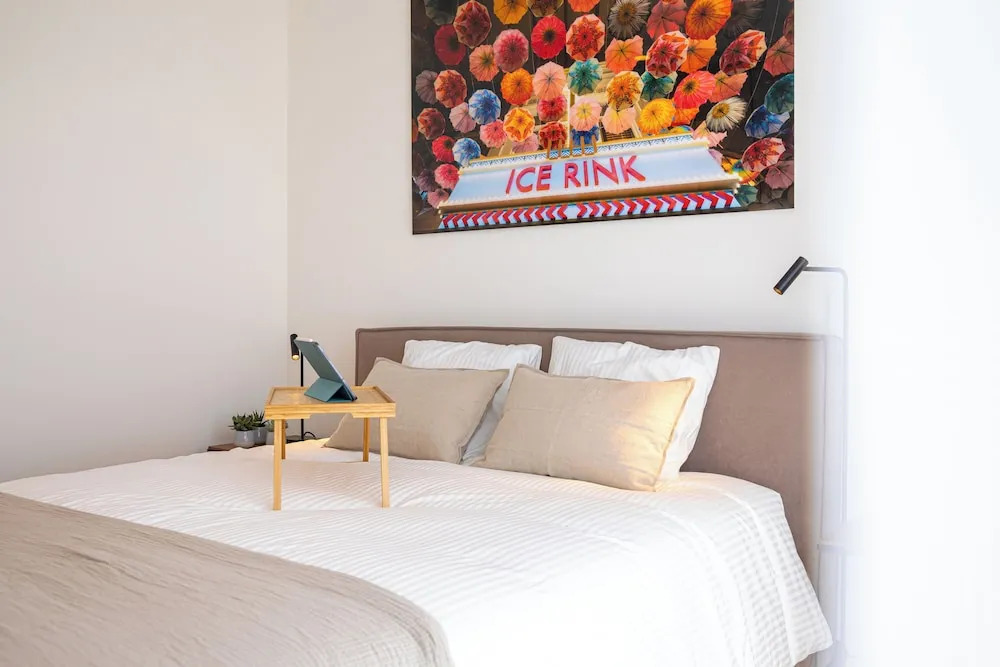 En Suite bedrooms at Reckenthal House by Rentaroo
