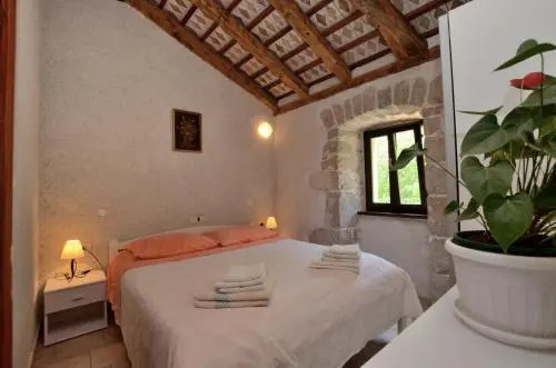 House Nadija