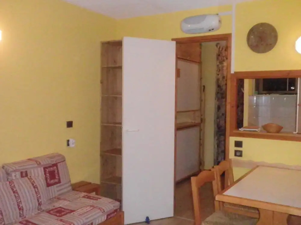 Lou Services Apartment M2-326 LSI 001