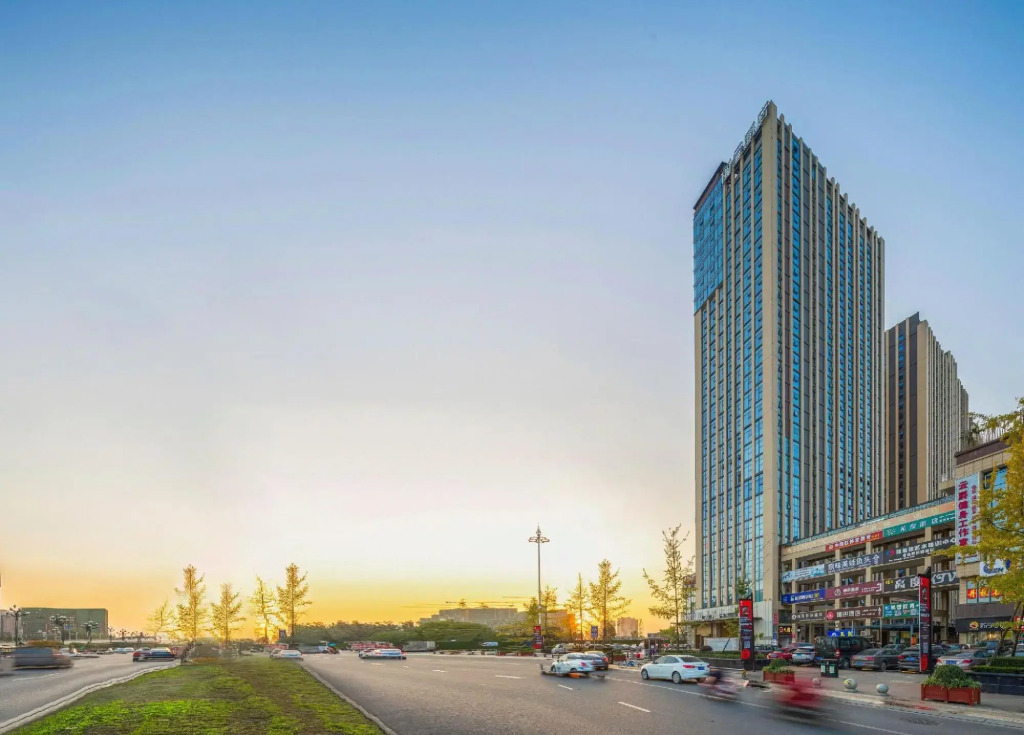 Rezen Jingyuan Hotel (Chengdu Panda Base)