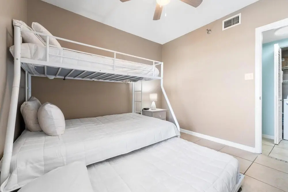 Romar Place 605