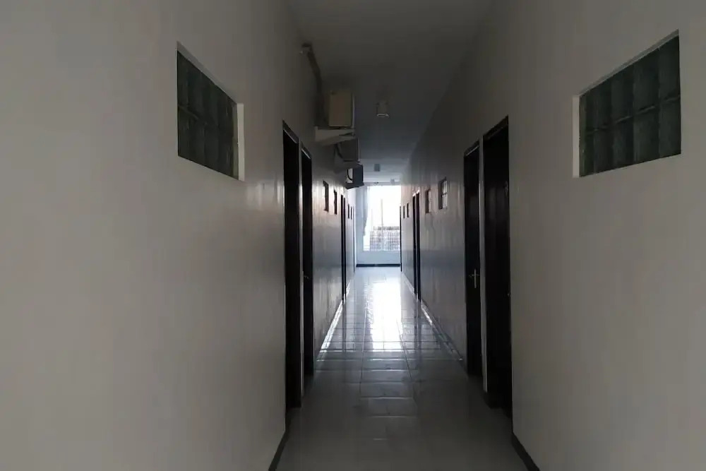 Hotel O Dkp 32