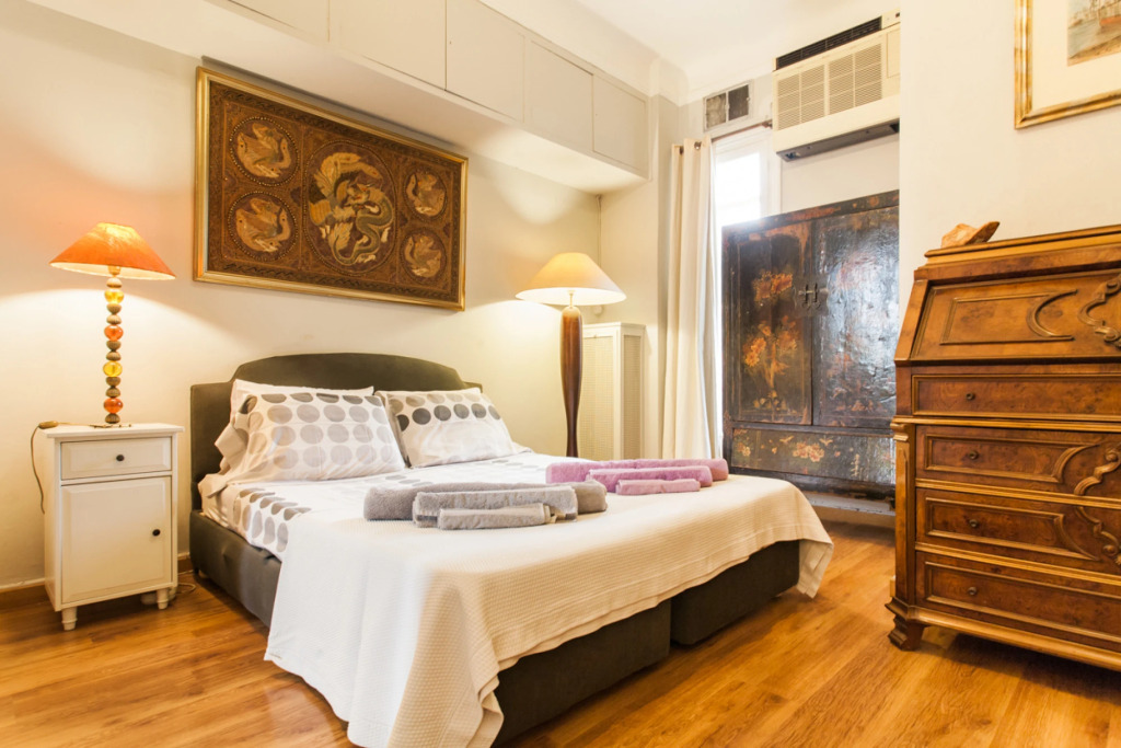 Art apartment Kolonaki