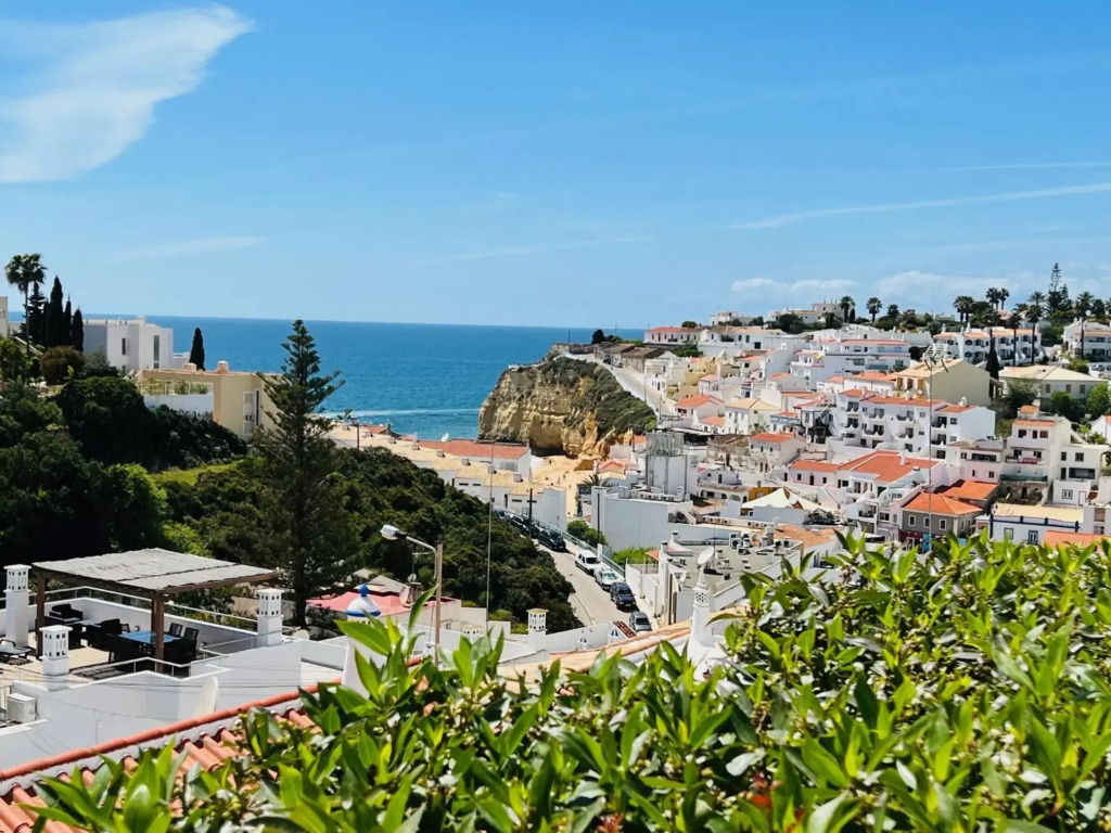 Carvoeiro -Spacious 2 bedroom appartment with pool - Monte Dourado