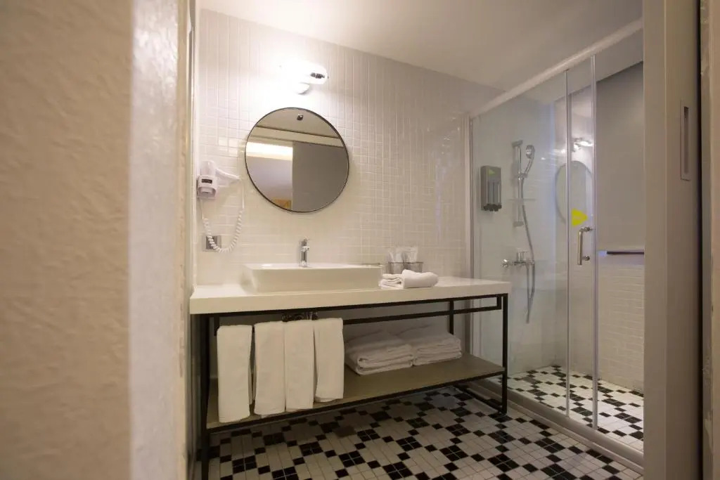 Light Hostel - Tainan