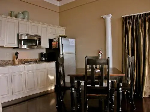 Oasis Suites Hotel