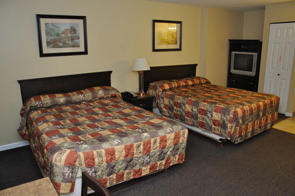 Canadian Inn