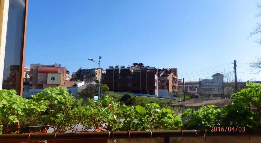 Lucky Beach Apartments