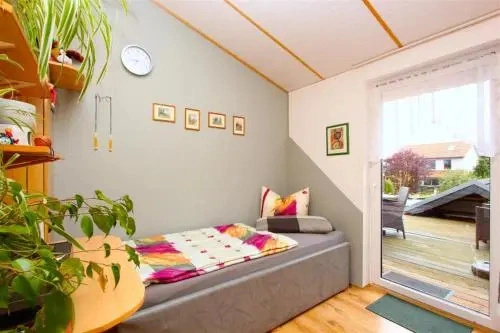 3 private Single Rooms (6147)
