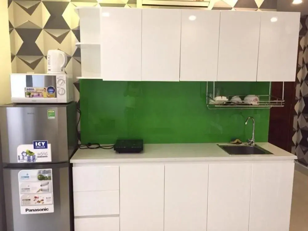 Smiley Apartment 8