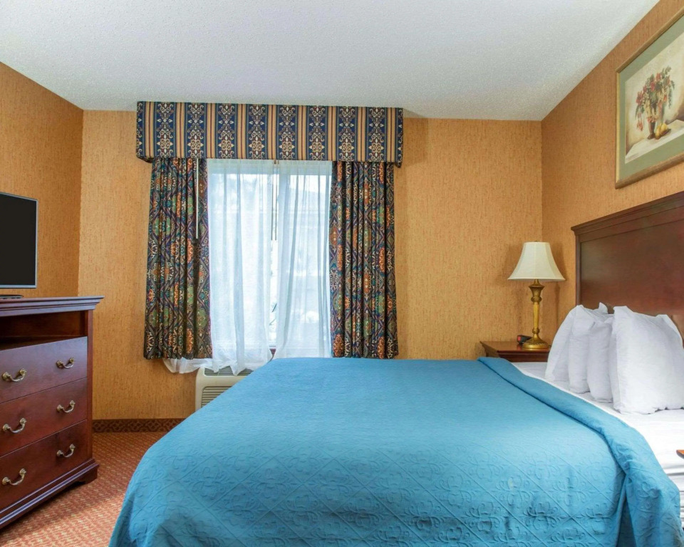 Quality Inn & Suites