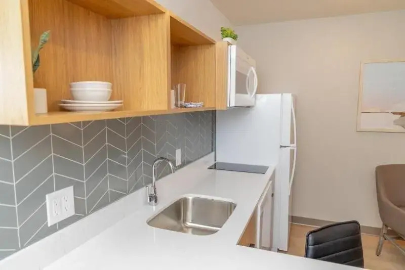 LivAway Suites Tri-Cities-Richland