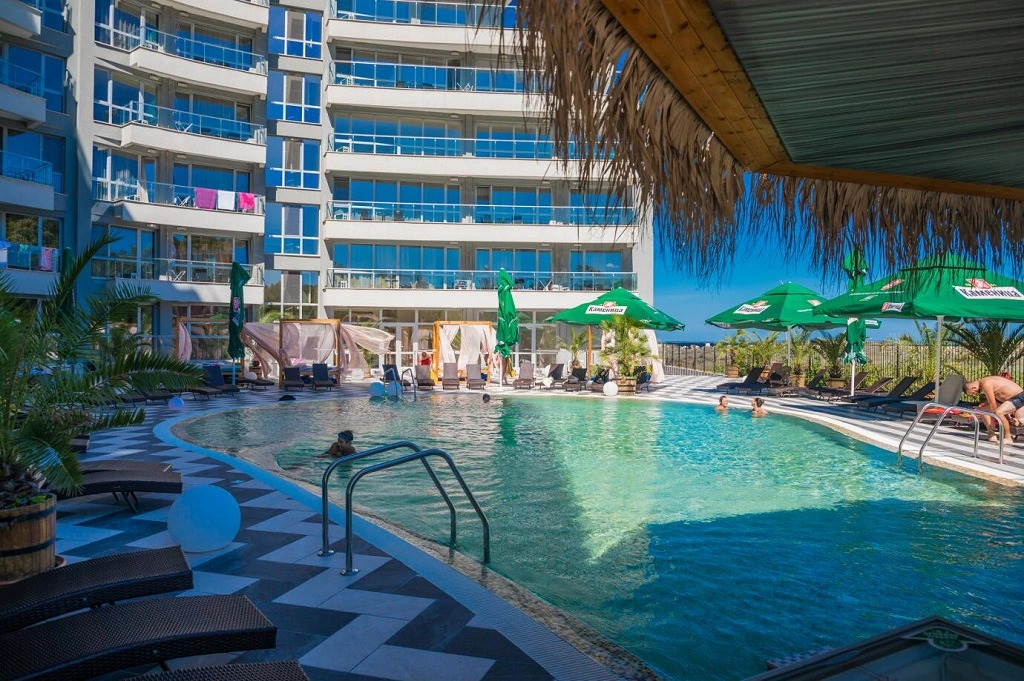 Allure Beach Resort Aparthotel