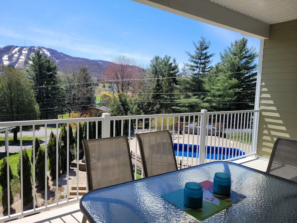 Champlain Condo 202