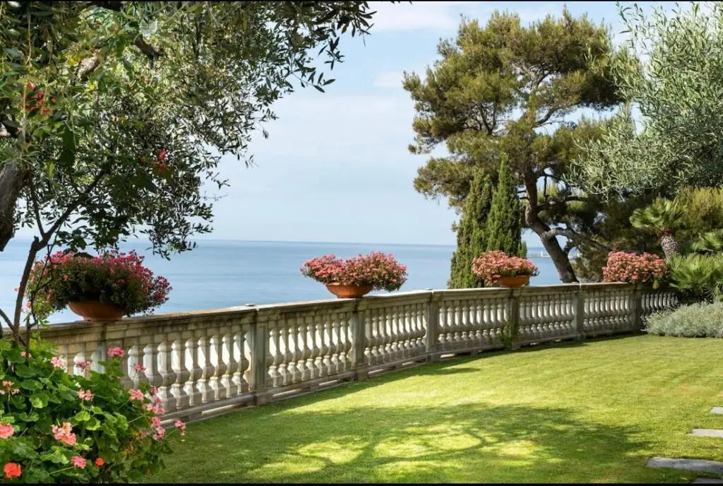 Sea View Suite Apartment In Historic Villa, Exclusive Experience