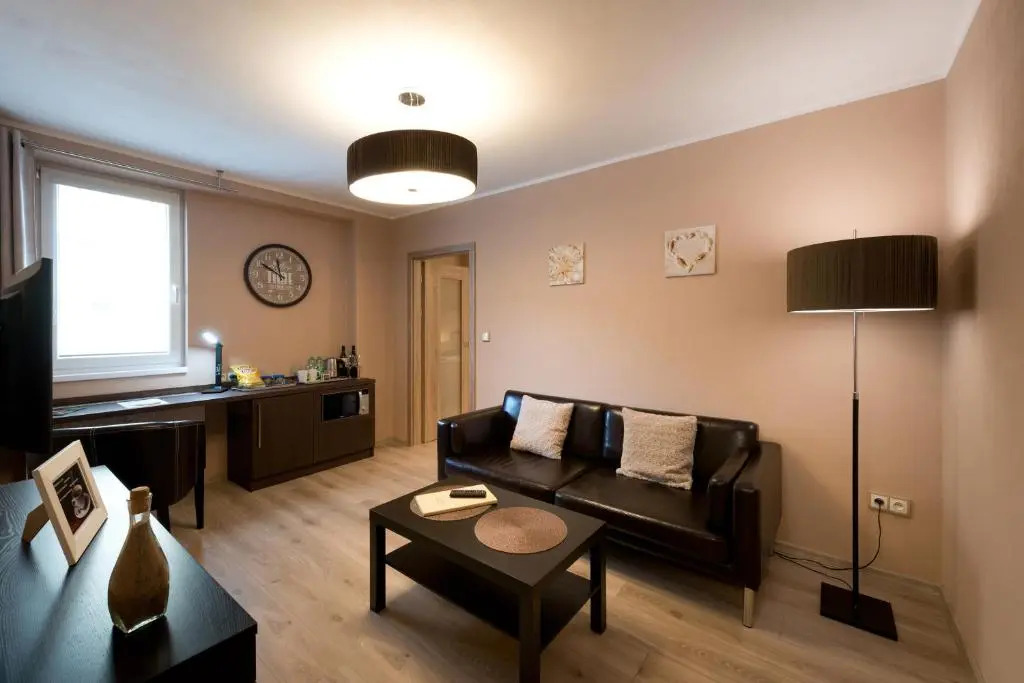 B2B Apartments