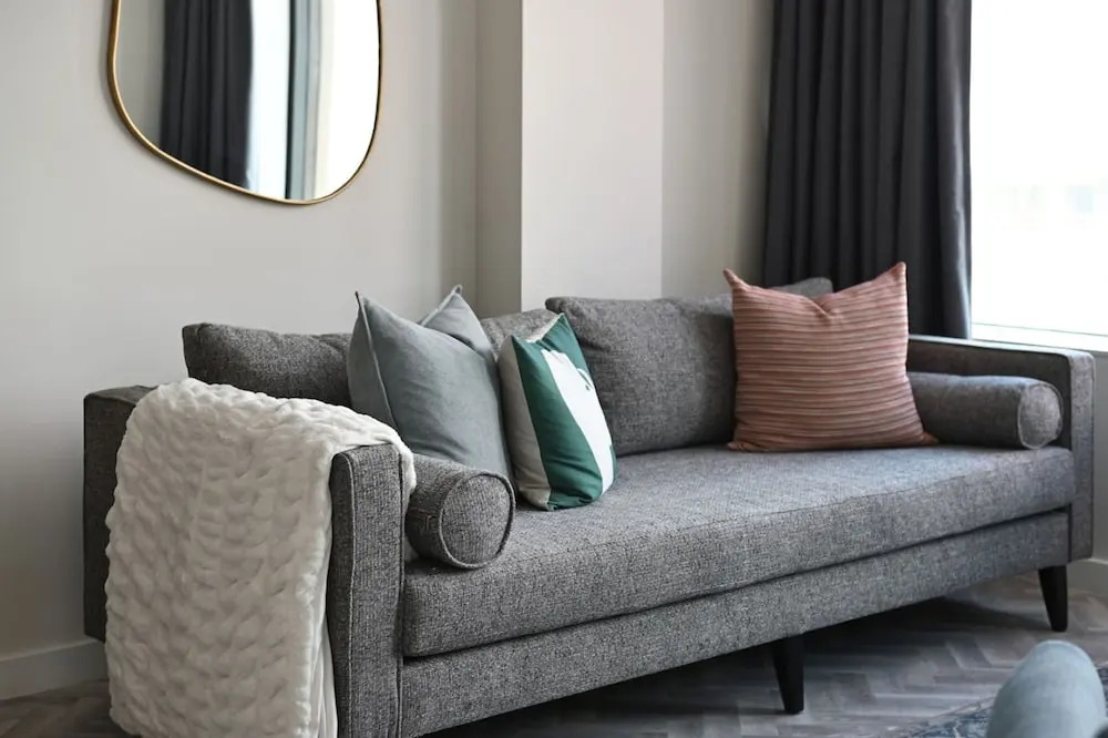 15th-floor 2-bed Panoramic City Views Modern Living