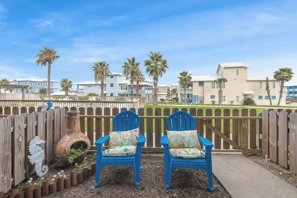 Sunrise Villa 105 - BOARDWALK TO THE BEACH