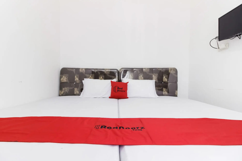 RedDoorz near Sam Ratulangi Airport Manado