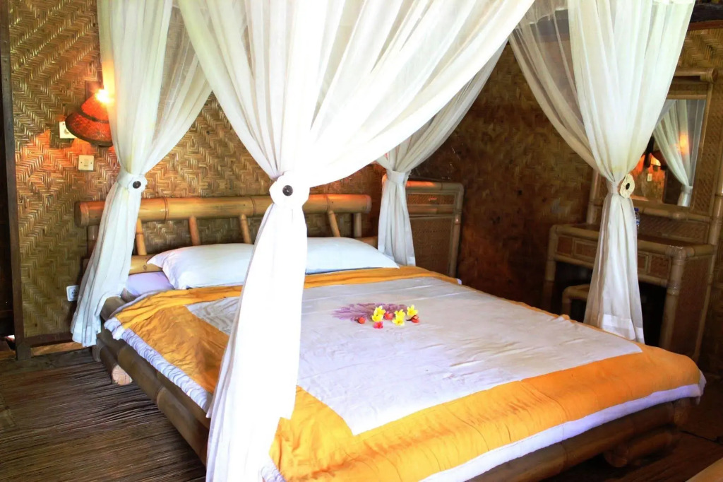 Anom Beach Hotel
