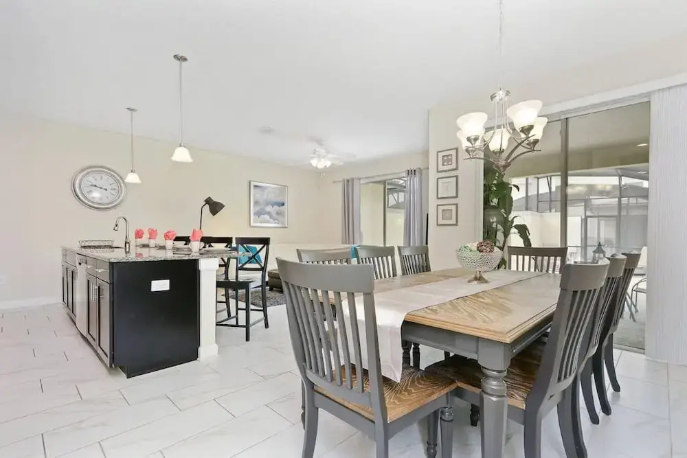 4819 Fantastic Club House With Water Park