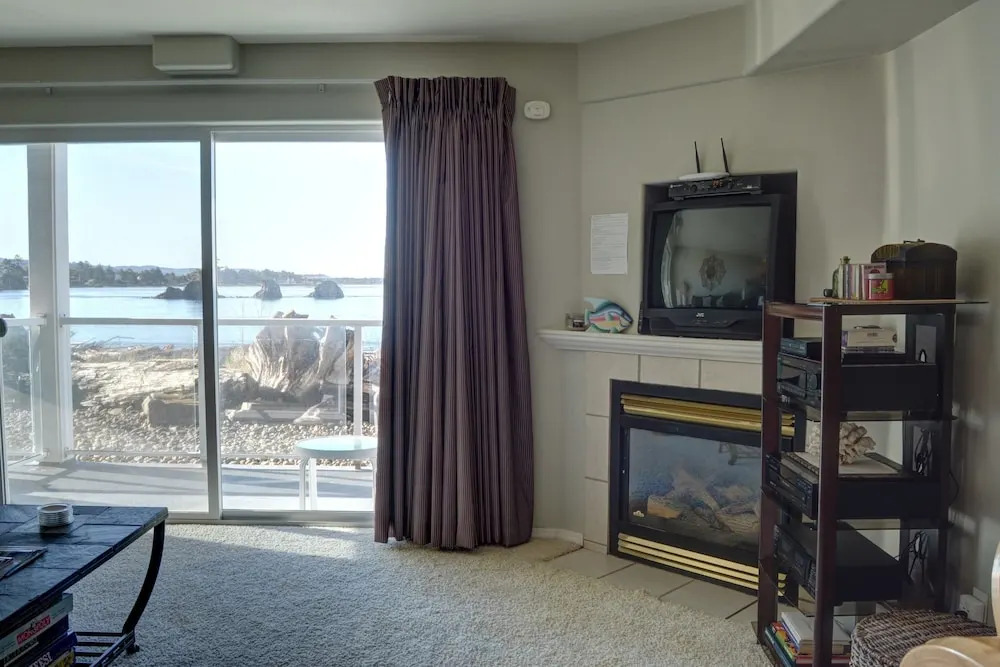 Waters Edge 112 - 1 Br Condo