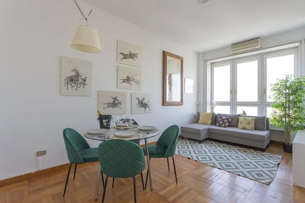 Biancamano Skyline View - 13th Floor 1 bdr With Balcony in Moscova Sempione