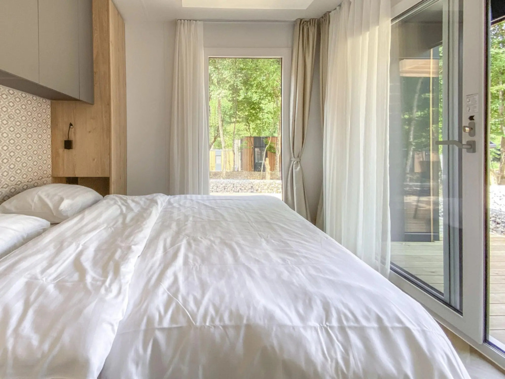 Modern chalet with air conditioning, in a holiday park, in a natural environment